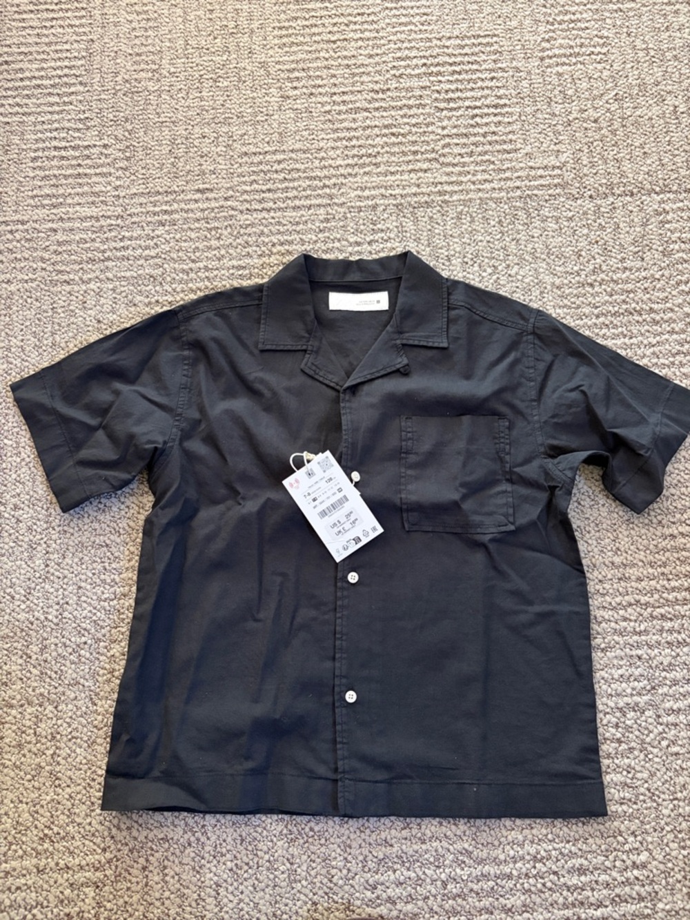 Zara Black Short-Sleeve Button-Down Camp Shirt